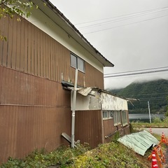 木崎湖を望む67坪の古家付き土地 — 白馬へ続く国道沿いの好立地...
