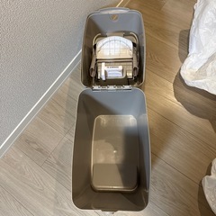 アップリカ Aprica ニオイポイNIOI-POI 本体 グレージュBE [紙おむつ処理]の画像