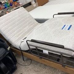 ID:699007　電動（介護用）ベッド　シングル　２モーターの画像