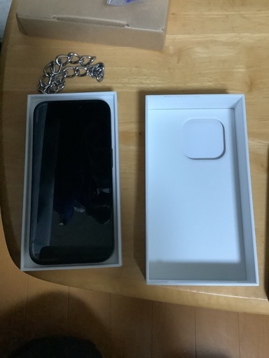 iPhone15pro ブラックチタニウム　128gb