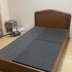 セミダブルベッドフレーム(収納付き)0円。差し上げます。の画像