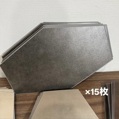 サンゲツ　フロアタイルの画像
