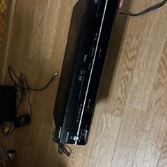 TOSHIBA ビデオ一体型DVDプレーヤー SD-V800の画像