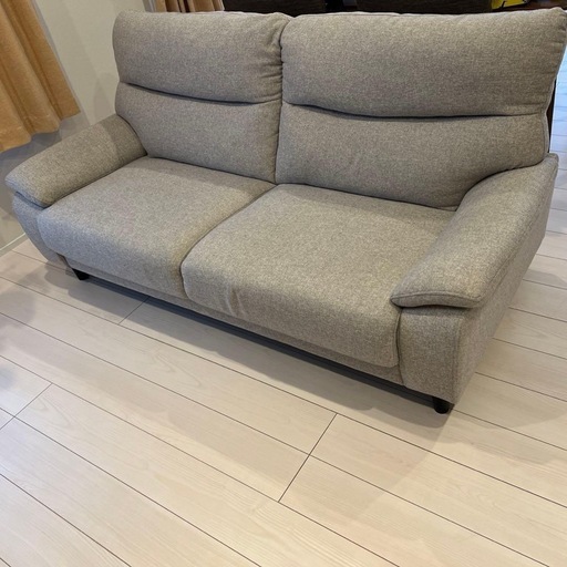NITORI　3人掛け布張りソファ