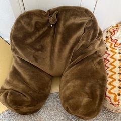 ニトリ　レストクッション2点セットの画像