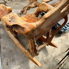 全長137㎝‼️大型ロッキングチェア　1枚木　無垢材　木製家具　リラックス🌿揺れる椅子🍉プロフ必読　　の画像