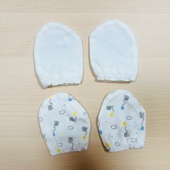 ベビー　ミトン　2点セットの画像