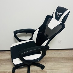 ゲーミングチェアの画像