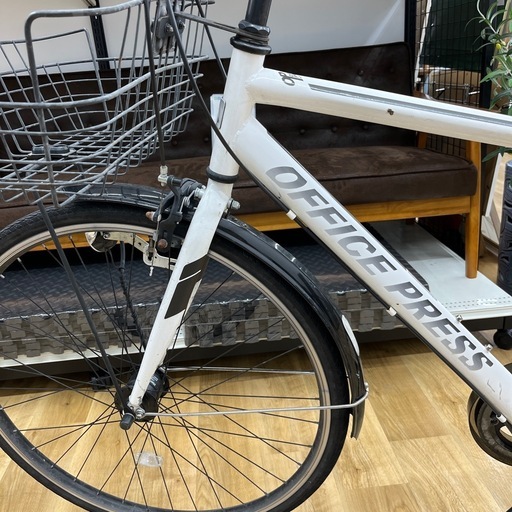 アサヒ クロスバイク 700C SWO004626 ホワイト 自転車 のご紹介です！
