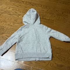 【お話し中】2歳用GAPパーカーの画像