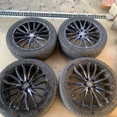 245/45R19タイヤホイールセット4本  の画像