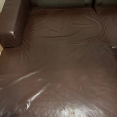 ダークブラウンのソファ
の画像