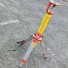 マイゾックス 型番不明 ニューエレベーター三脚【野田愛宕店】【店頭取引限定】【中古】管理番号：ITCFCUCVQMA6の画像