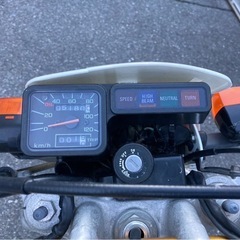 ツースト　tlm193ccの画像