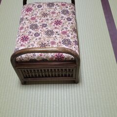 正座椅子の画像