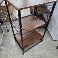 J8643 【リユースのサカイ柏店】 レンジ台 クリーニング済みの画像