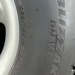 265/70R15 スタッドレスタイヤ　ホイール付き　の画像