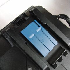 makita 2口急速充電器 DC18RD 7.2-18V用 JPADC18RD マキタ 工具 現場 DIY キャンプ 札幌 手稲の画像