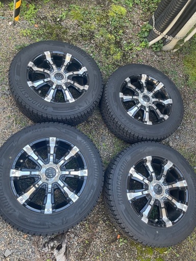 マーテルギアビースト17インチスタッドレスタイヤアルミホイール