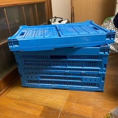折りたたみコンテナ(30個ほどあります)の画像