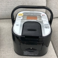 【ドリーム川西店御来店限定】☆ジモティー見たよ♪割引☆ アイリス　IH炊飯ジャー RC-IA30 -B 2017年製 動作確認／クリーニング済み 【99560000033168】の画像