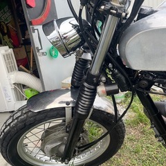 sr400トラッカーカスタム❣️キャンセル出たので欲しいかたコメント下さい‼️の画像