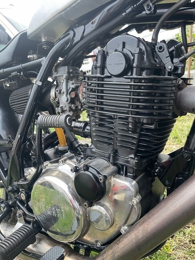 sr400トラッカーカスタム❣️キャンセル出たので欲しいかたコメント下さい‼️