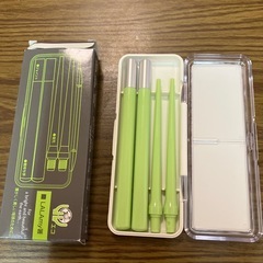 お弁当箱2段2セット＆新品マイ箸＆お弁当包み３枚の画像