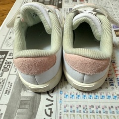 14センチadidas靴の画像