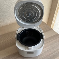 【お問い合わせ多数のため受付停止中です】【シャープ】KS-CF05D-W(ホワイト系) ジャー炊飯器 3合炊きの画像