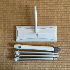 【花王】クイックル マグネットワイパー＋立体吸着ウエットシート ストロングの画像