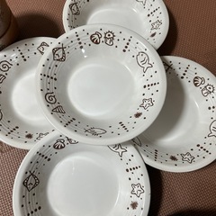 食器　皿　お椀　等の画像