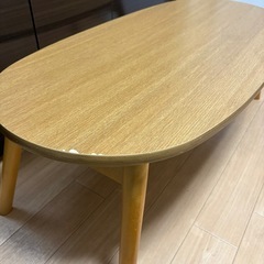 折りたたみテーブルの画像