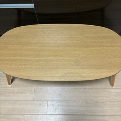 折りたたみテーブルの画像