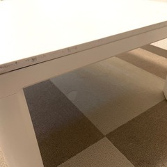 こたつテーブルの画像