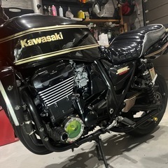 最終値下げ　美車　希少色黒金カラー　カワサキZRX1200R 2007年　カスタムシート　オイル系カスタム　車検R9年3月　乗って帰れます　キャブ車の画像