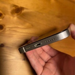 iPhone 12 64GB SIMフリー美品の画像