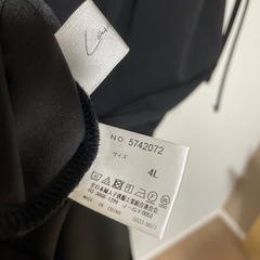 4L 黒ワンピースの画像