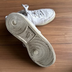 NIKE コートビジョン　24cm ホワイト　スニーカー　シンプル　ナイキ　白の画像