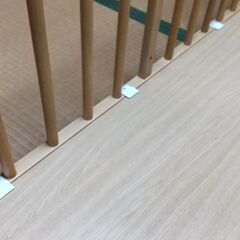 古いベビーベッド（欠品あり）の画像