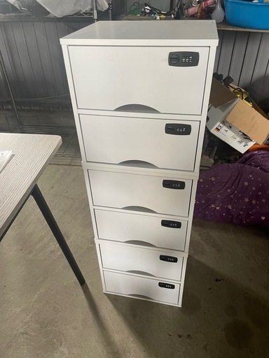 ダイヤル鍵付き棚　美品