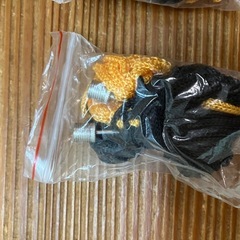 野球ボール4個＆新品サッカーボールネット2個の画像