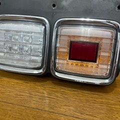 トラックテールランプ ICL 左右セットの画像