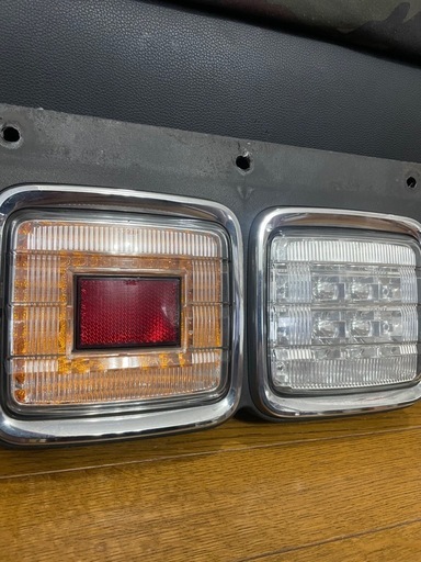 値下げしました！ トラックパーツ トラックテールランプ ICL 左右セット