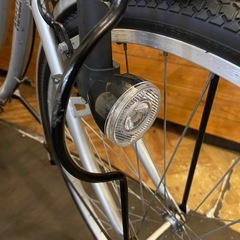 【10月末まで防犯登録料無料！】26インチLEDライト　自転車　シルバーの画像
