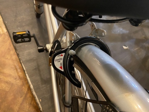 【10月末まで防犯登録料無料！】26インチLEDライト　自転車　シルバー