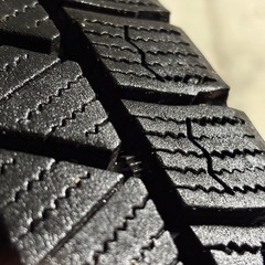 C-5 タイヤ 中古BRIDGESTONE STUDLESS BLIZZAK VRX3 185/70R14 アルミホイール Treffer 14inch の画像