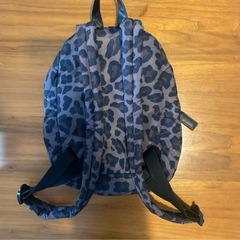 MARC JACOBS レオパード柄 リュックの画像