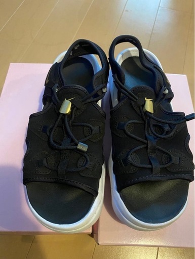 NIKE エアマックスココ ブラック&ホワイト　24cm