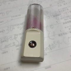 センサーライト　赤の画像
